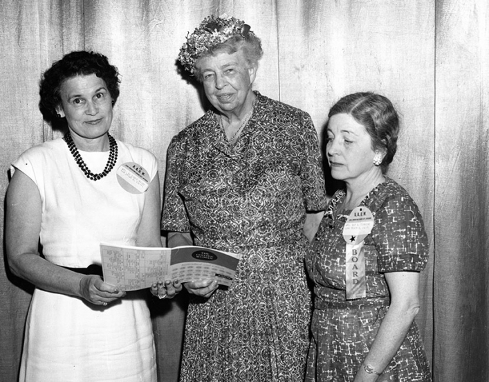 Black and white photo of Eleanor Roosevelt at the AAUW National Convention in June 1959 with two AAUW members.