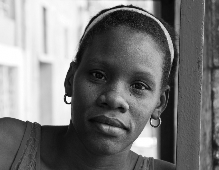 Black and white photo of a Cuban woman.